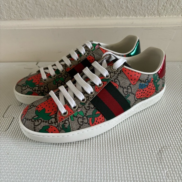 NEW GUCCI Ace Strawberry Beige Womens Size 4.5 US - Picture 1 of 8
